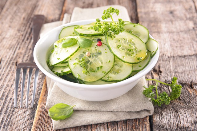 Dưa chuột b&aacute;n đầy chợ nhưng kh&ocirc;ng phải ai ăn cũng đ&uacute;ng: Người mắc tiểu đường nhất định phải nhớ 5 điều n&agrave;y!- Ảnh 3.