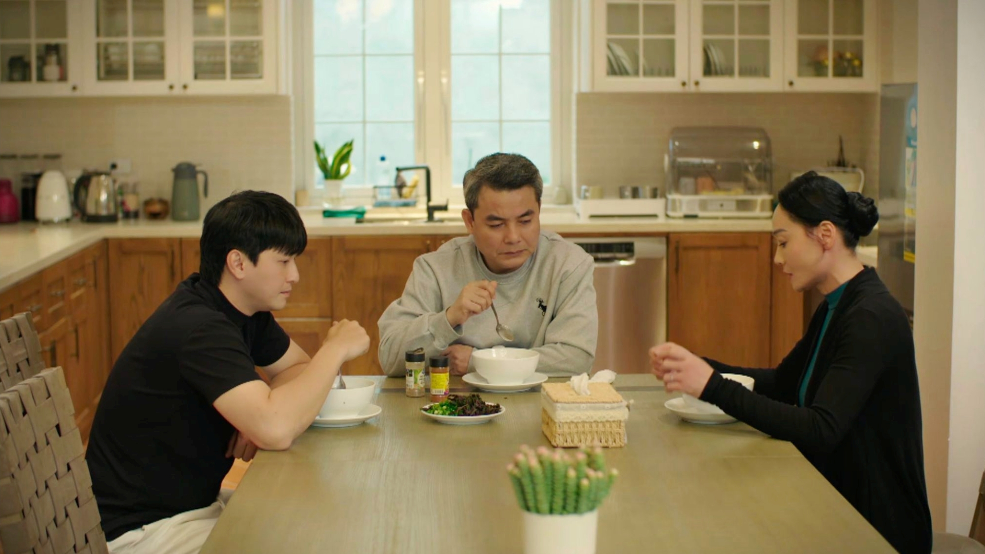 Ai cũng sợ mỹ nam Việt 