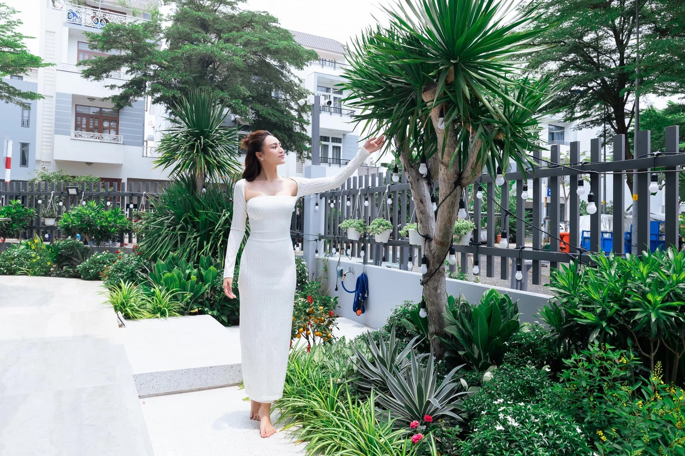 Cuộc sống xa xỉ của hội mỹ nh&acirc;n Vbiz sinh năm 1990: Ninh Dương Lan Ngọc ở biệt thự hạng sang, Huyền Lizzie sống chill trong căn hộ đẹp như Pinterest- Ảnh 13.