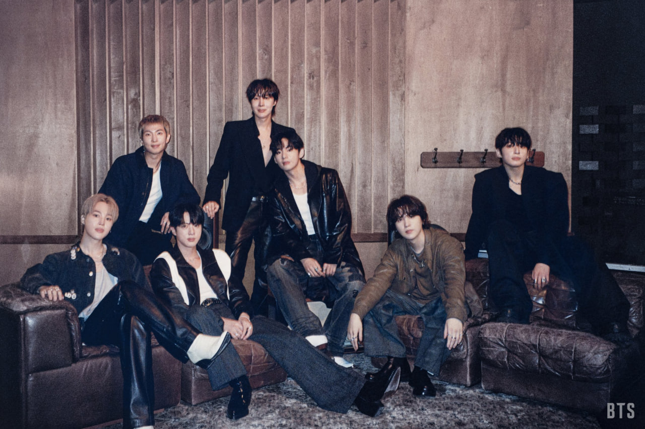 18.4 triệu người xem trực tuyến, 2.6 tỷ lượt tương t&aacute;c v&agrave; m&agrave;n &ldquo;đốt tiền&rdquo; gi&uacute;p BTS giữ vị thế độc t&ocirc;n- Ảnh 5.