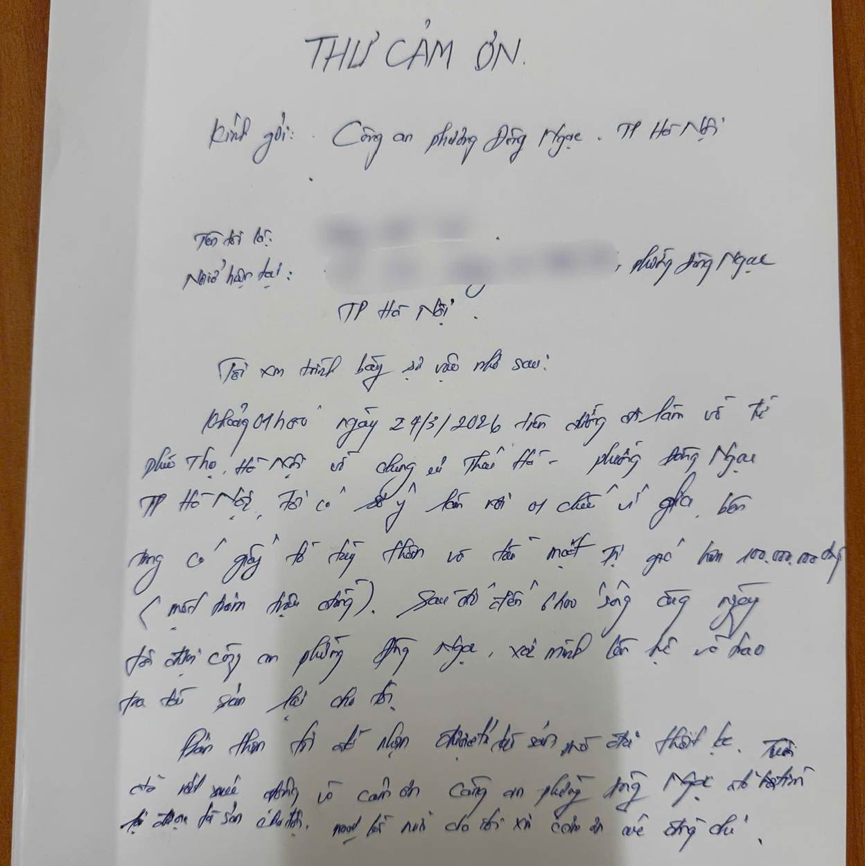 Ph&aacute;t hiện 100 triệu đồng tiền mặt nhiều mệnh gi&aacute; nằm chơ vơ, bảo vệ SN 1964 lập tức tr&igrave;nh b&aacute;o c&ocirc;ng an- Ảnh 4.
