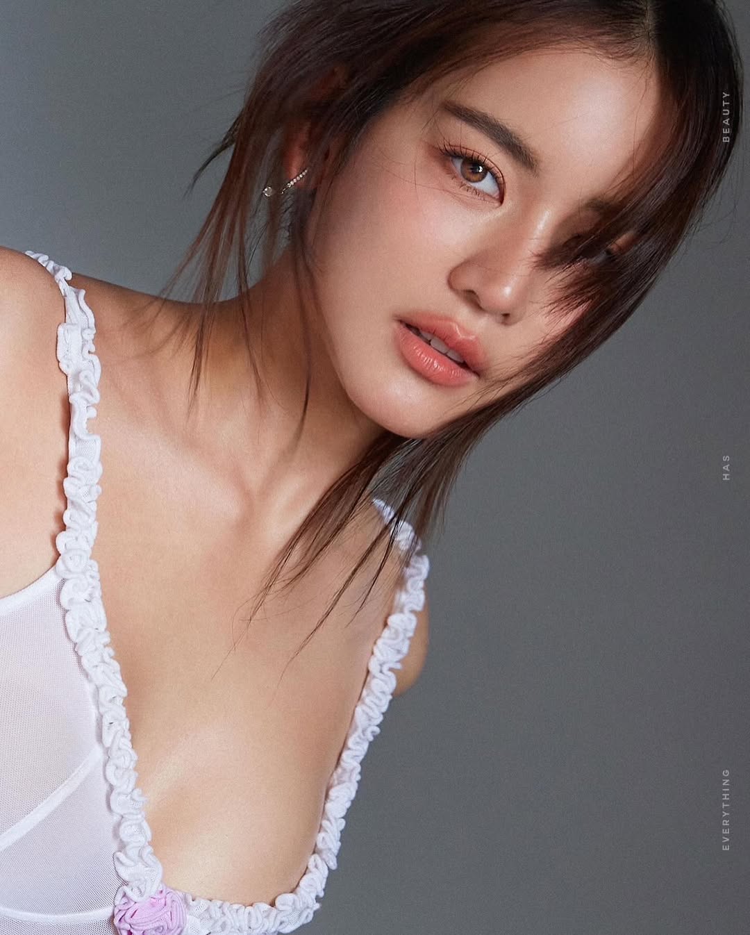 Ngọc nữ showbiz thế hệ mới mắc hội chứng hiếm gặp, chỉ c&oacute; 1 quả thận nhưng c&oacute; 2 tử cung- Ảnh 3.