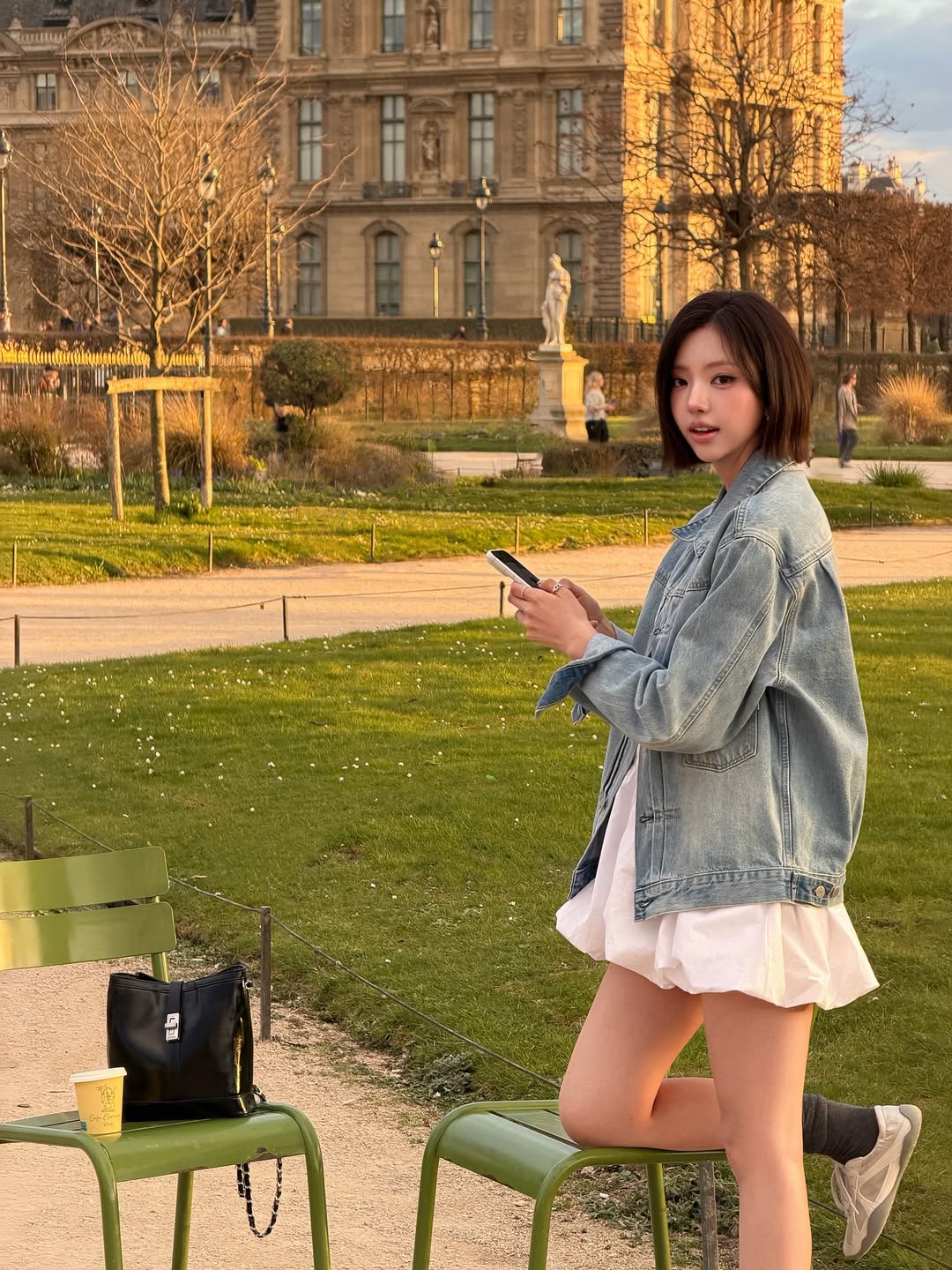 Mỹ nữ 2k ở Địa Ngục Độc Th&acirc;n: Mặt nhỏ như quả trứng, nhận cơn mưa lời khen v&igrave; mặc đẹp- Ảnh 6.