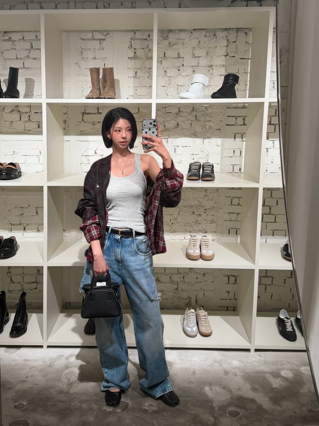 Mỹ nữ 2k ở Địa Ngục Độc Th&acirc;n: Mặt nhỏ như quả trứng, nhận cơn mưa lời khen v&igrave; mặc đẹp- Ảnh 12.