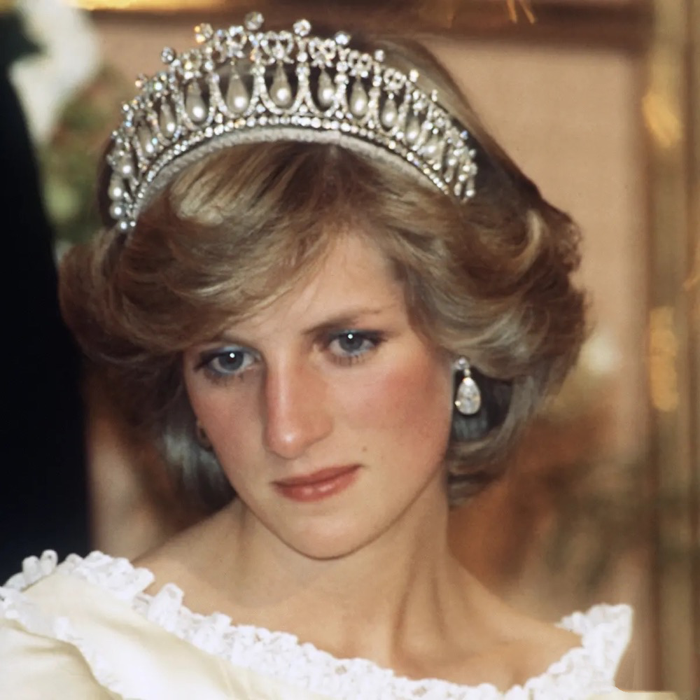 Chưa ai qu&ecirc;n được vẻ đẹp "C&ocirc;ng ch&uacute;a ngủ trong rừng" khuynh nước khuynh th&agrave;nh của C&ocirc;ng nương Diana từ 45 năm trước- Ảnh 10.