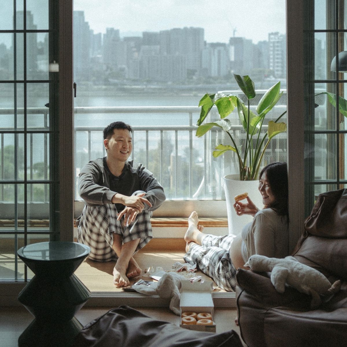 "C&ograve;n trẻ, đi thu&ecirc; chung cư sống cho sướng, để tiền du lịch, bục mặt trả g&oacute;p nh&agrave; 50m2 l&agrave;m c&aacute;i g&igrave;?": Sale BĐS 8 năm l&ecirc;n tiếng- Ảnh 2.