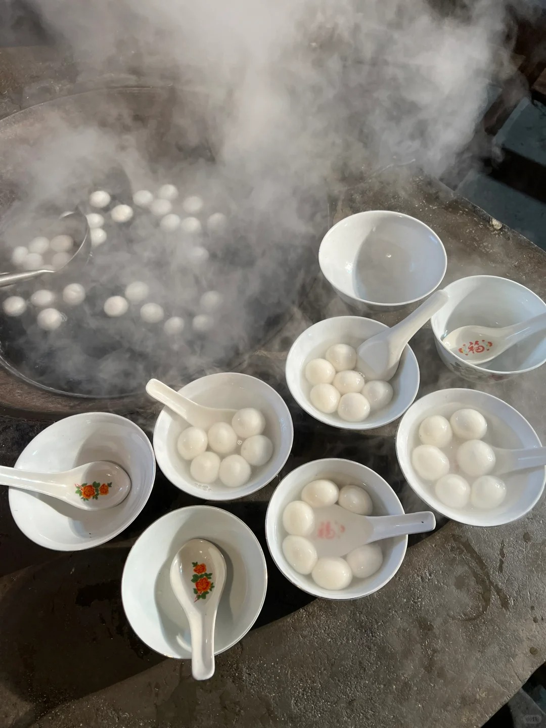 7 m&oacute;n tr&aacute;ng miệng "cứu tinh" &ecirc;m ru dạ d&agrave;y sau những chảo lẩu cay x&eacute; lưỡi, hội ghiền ăn vặt x&ocirc;n xao hỏi chỗ mua!- Ảnh 2.