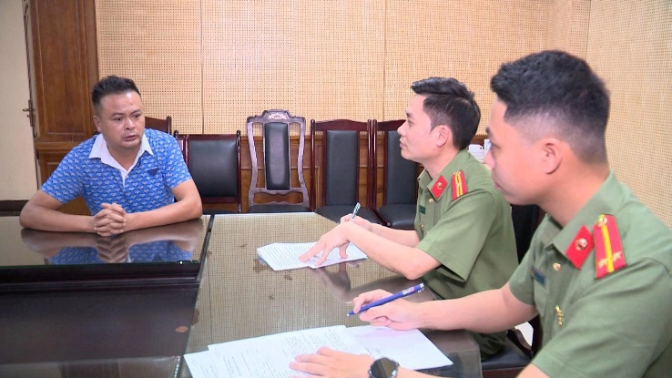 Bắt 4 người tại một ph&ograve;ng kh&aacute;m phụ sản- Ảnh 1.