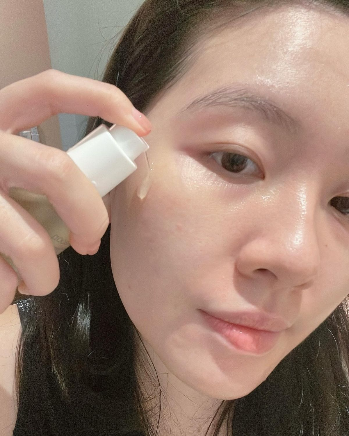 6 kinh nghiệm "xương m&aacute;u" khi b&ocirc;i retinol chống gi&agrave;, l&agrave;m đ&uacute;ng da trẻ đẹp như hack- Ảnh 1.