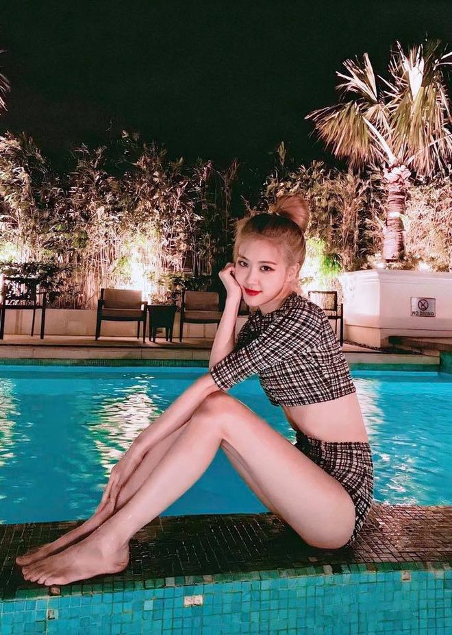 Jennie - Lisa khoe d&aacute;ng nghẹt thở, Jisoo v&agrave; Ros&eacute; ở đ&acirc;u trong đường đua?- Ảnh 10.