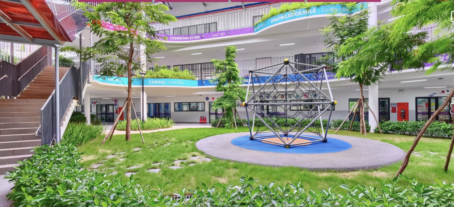 Đ&oacute;ng hơn 500 TRIỆU ĐỒNG tiền học ph&iacute; v&agrave; đ&acirc;y l&agrave; cận cảnh ng&ocirc;i trường con g&aacute;i Lan Phương theo học: Xịn từng centimet!- Ảnh 3.