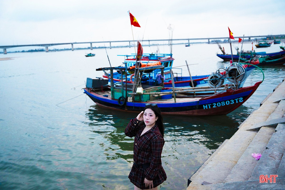 Cảng c&aacute; gần 300 tỷ th&agrave;nh điểm du lịch, chủ tịch tỉnh phải đăng l&ecirc;n Facebook- Ảnh 13.