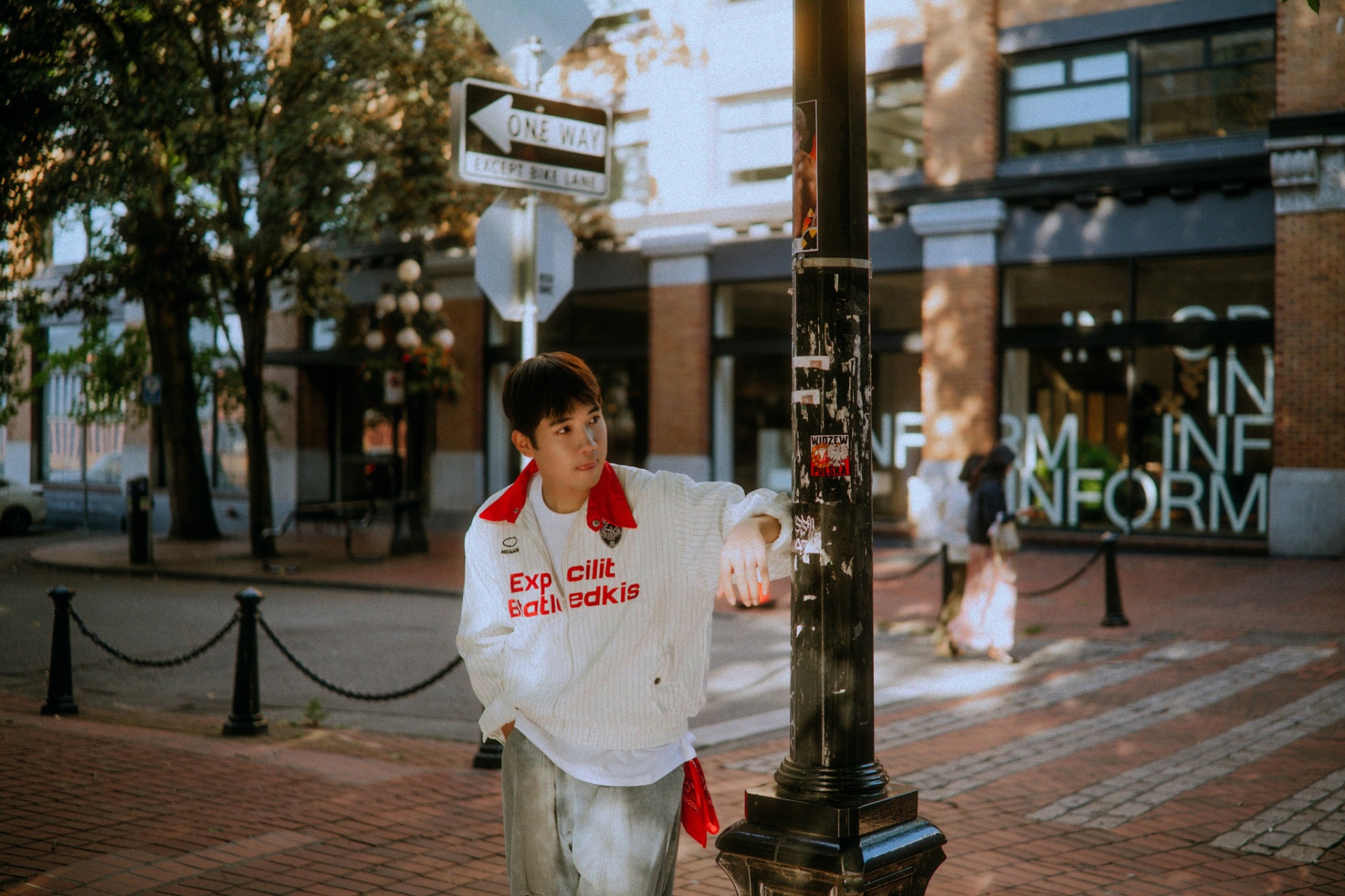 V&eacute; m&aacute;y bay 10 triệu đồng, kh&aacute;ch du lịch vẫn lo bị dời chuyến s&aacute;t lễ: "Chỉ d&aacute;m đặt ph&ograve;ng cho hủy miễn ph&iacute; v&igrave; sợ mất trắng tiền resort"- Ảnh 4.