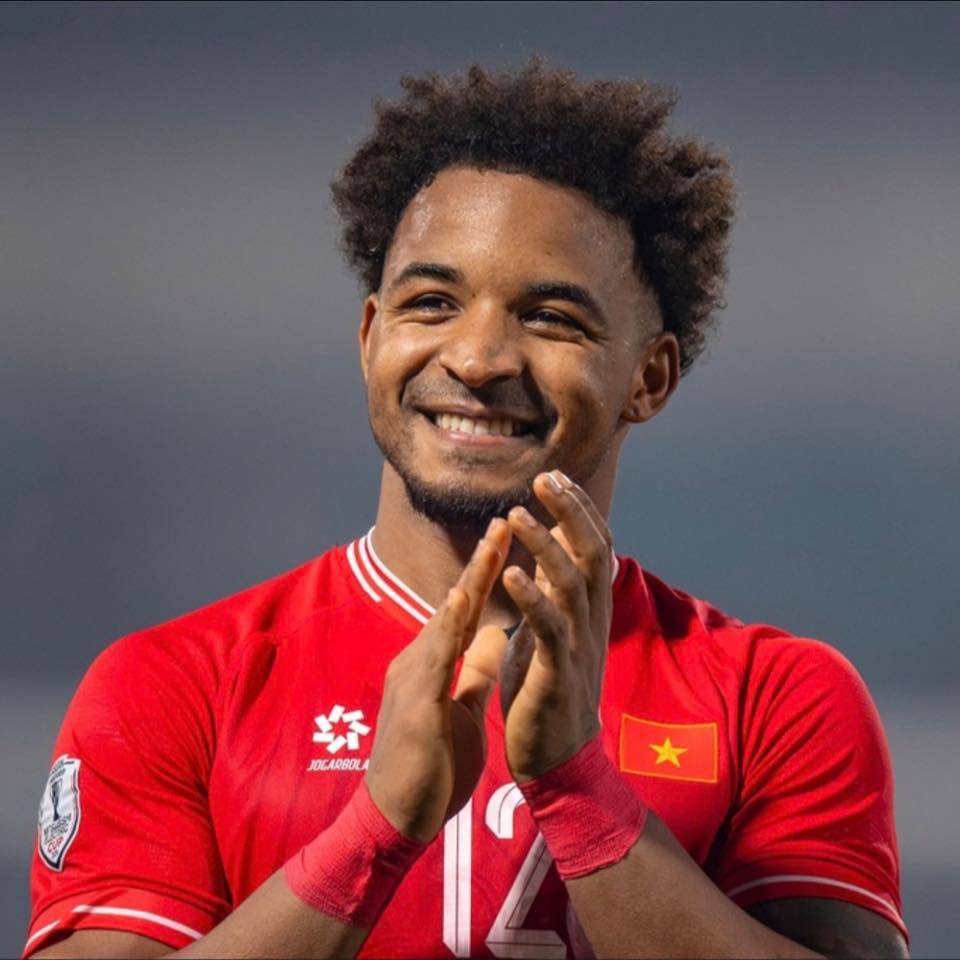 Điều th&uacute; vị ở t&ecirc;n cặp "song s&aacute;t" nhập tịch của tuyển Việt Nam: Đ&atilde; "Son" lại c&ograve;n "H&ecirc;n"!- Ảnh 2.