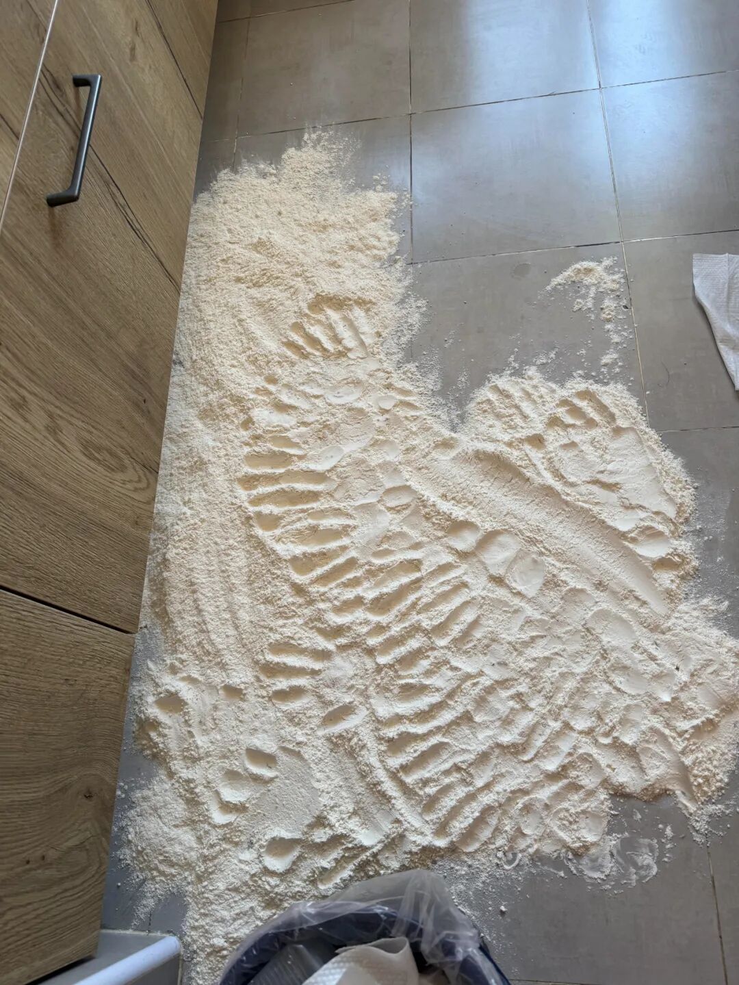 T&ocirc;i học được 8 mẹo bếp &ldquo;kh&ocirc;ng tốn 1 đồng&rdquo; từ mẹ v&agrave; nhận ra tiết kiệm đ&ocirc;i khi bắt đầu từ những điều rất nhỏ- Ảnh 1.