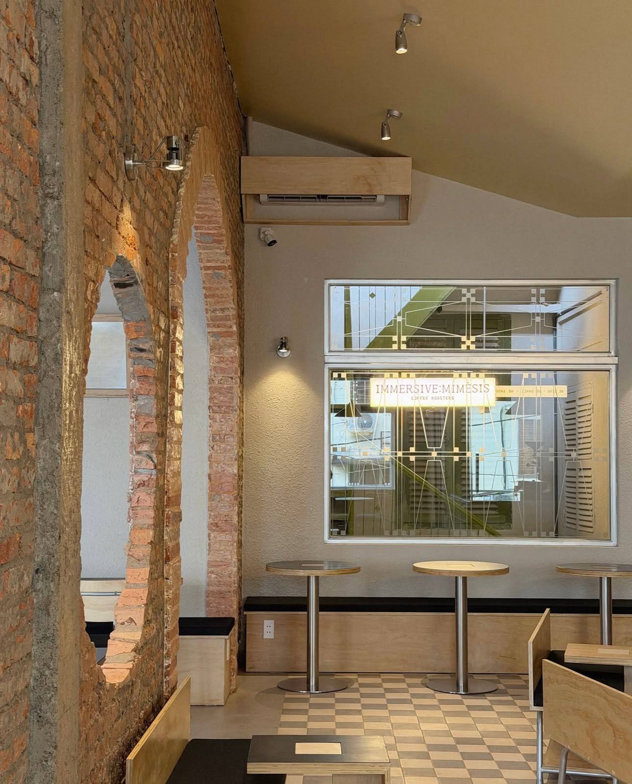 Mục sở thị 8 qu&aacute;n c&agrave; ph&ecirc; mới: T&acirc;n binh ẩn m&igrave;nh trong hẻm nhỏ, hội s&agrave;nh điệu hay uống matcha dưới ch&acirc;n cầu Ba Son- Ảnh 5.