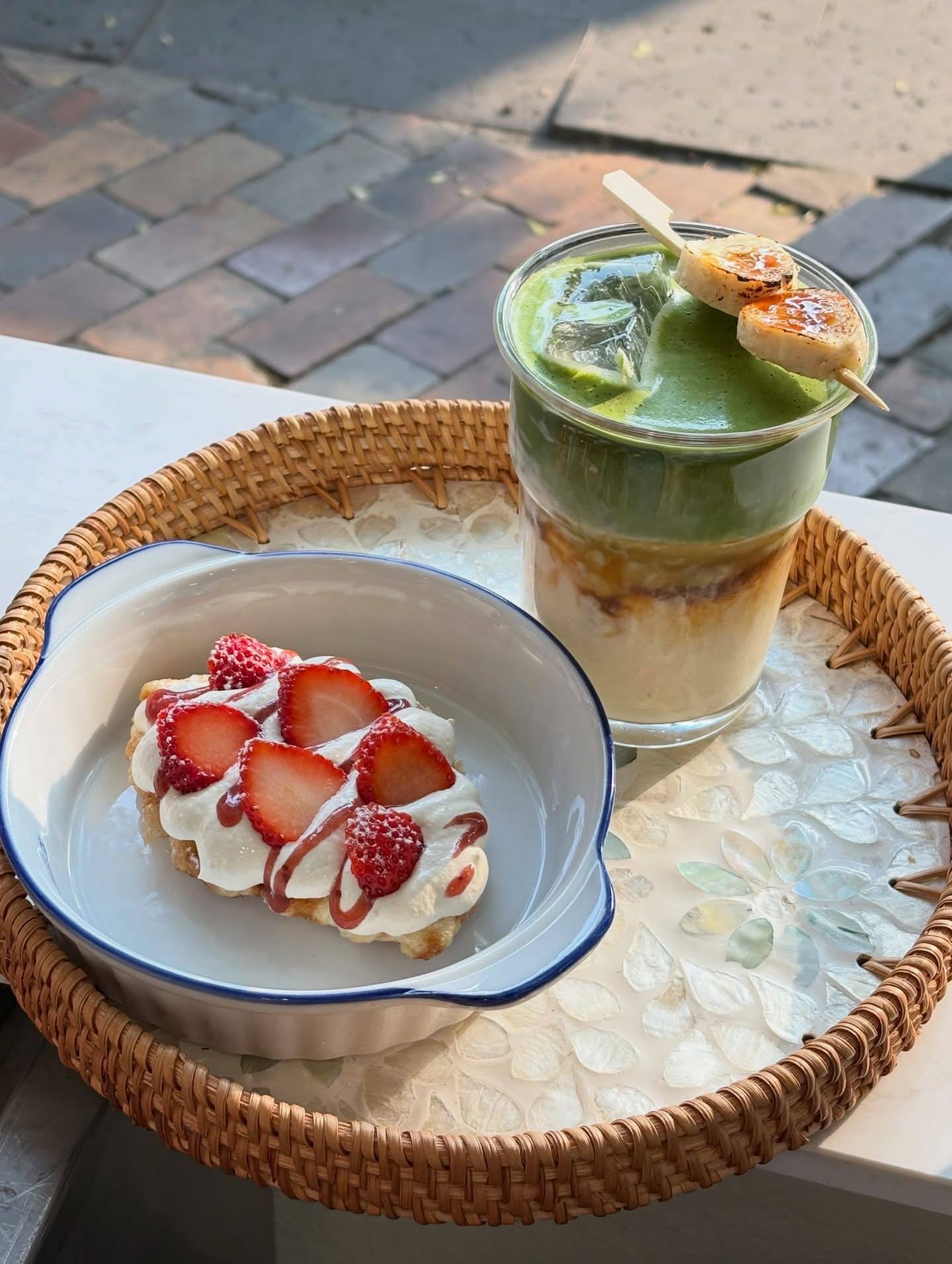 Mục sở thị 8 qu&aacute;n c&agrave; ph&ecirc; mới: T&acirc;n binh ẩn m&igrave;nh trong hẻm nhỏ, hội s&agrave;nh điệu hay uống matcha dưới ch&acirc;n cầu Ba Son- Ảnh 24.