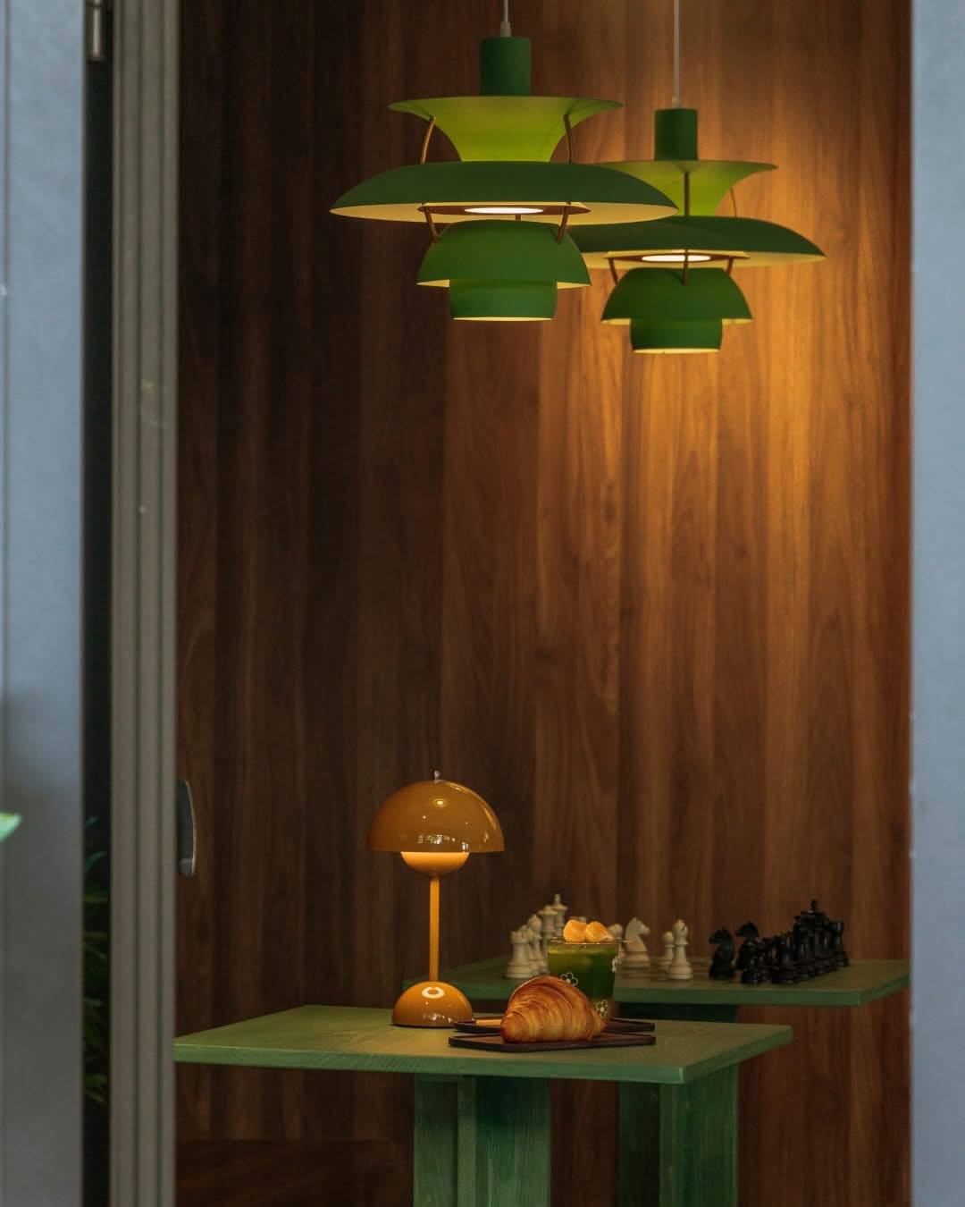 Mục sở thị 8 qu&aacute;n c&agrave; ph&ecirc; mới: T&acirc;n binh ẩn m&igrave;nh trong hẻm nhỏ, hội s&agrave;nh điệu hay uống matcha dưới ch&acirc;n cầu Ba Son- Ảnh 32.