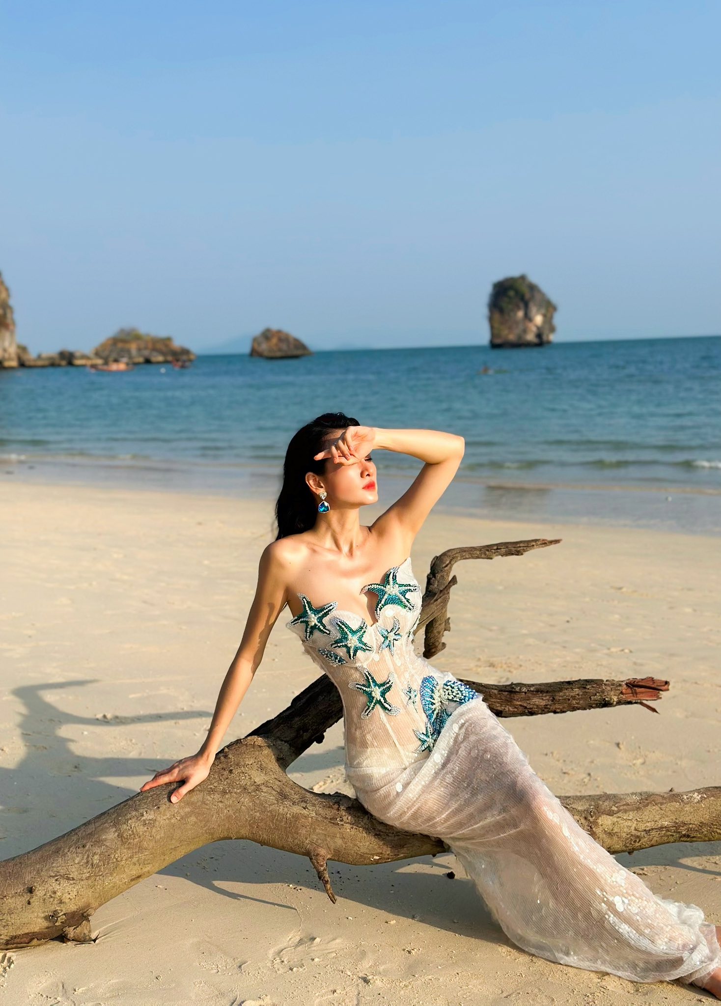 Nữ nghệ sĩ l&agrave; mẹ đơn th&acirc;n, U45 vẫn đẹp rực rỡ, c&oacute; bạn trai y&ecirc;u mến nhưng kh&ocirc;ng cưới- Ảnh 5.