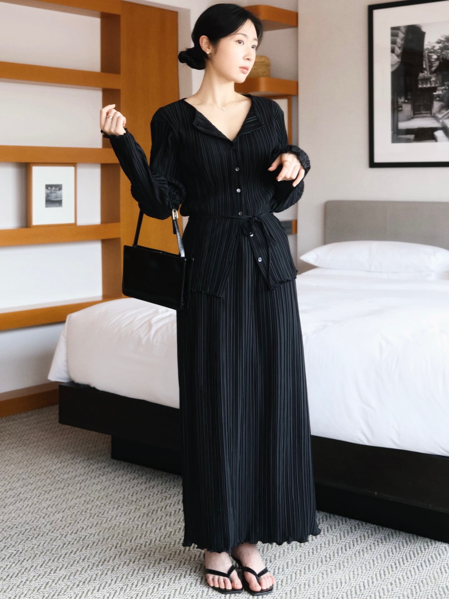 &Aacute;o sơ mi/blouse v&agrave; ch&acirc;n v&aacute;y: Bộ đ&ocirc;i xinh tươi nhất m&ugrave;a h&egrave;, chuẩn thanh lịch khi mặc tới c&ocirc;ng sở- Ảnh 11.