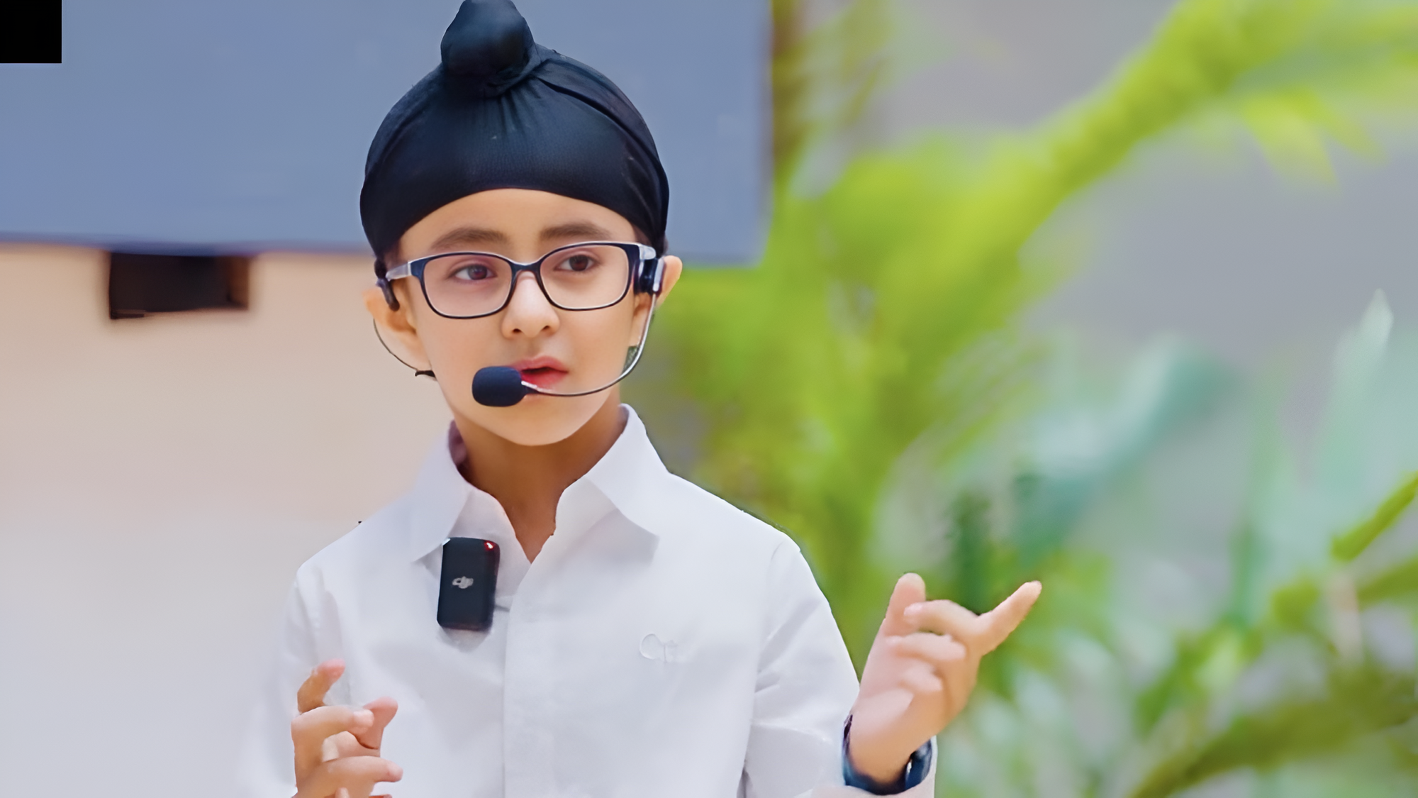 Thần đồng nh&iacute; 5 tuổi l&agrave;m kỹ sư cho Apple, 8 tuổi l&agrave;m diễn giả tại c&aacute;c hội nghị c&ocirc;ng nghệ, tham gia kh&oacute;a học của Harvard- Ảnh 2.