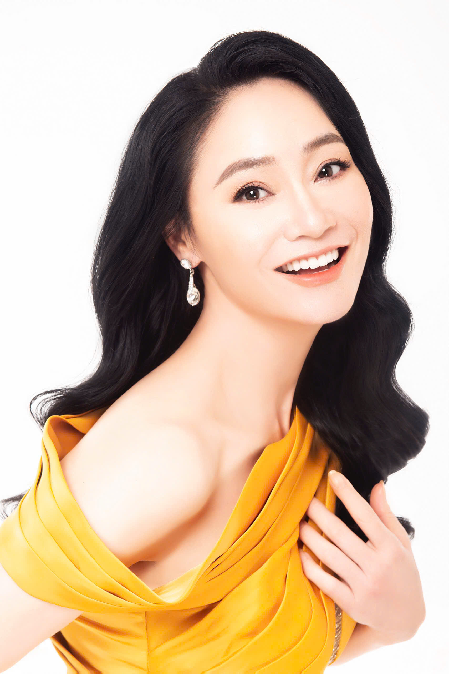 Nữ diễn vi&ecirc;n U50 đang bị gh&eacute;t tr&ecirc;n s&oacute;ng giờ v&agrave;ng: L&agrave; mẹ đơn th&acirc;n, visual sang chảnh kh&ocirc;ng thể đ&oacute;ng nổi vai ngh&egrave;o- Ảnh 5.