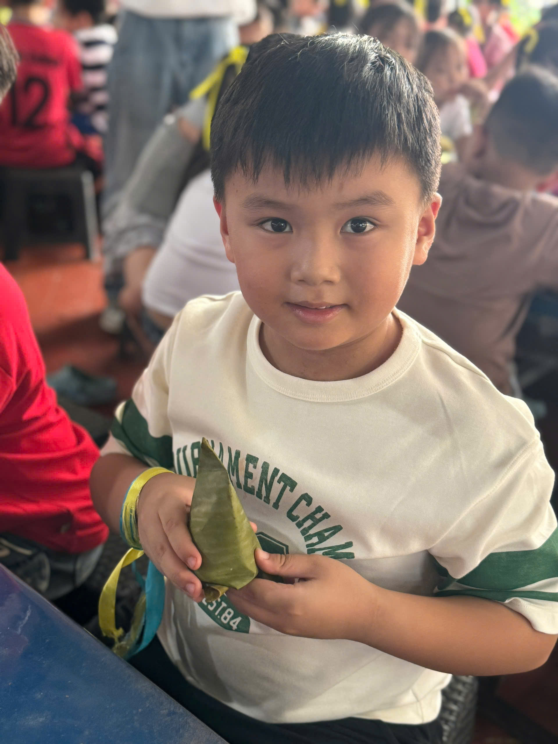 B&eacute; trai lớp 1 ở TP.HCM g&acirc;y sốt với series ti&ecirc;u 20K mẹ cho, c&oacute; sổ ghi ch&eacute;p chi ti&ecirc;u theo ng&agrave;y- Ảnh 5.