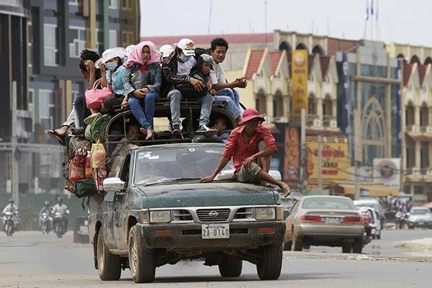 Quốc gia l&aacute;ng giềng Việt Nam bỗng dừng phạt vi phạm giao th&ocirc;ng tr&ecirc;n to&agrave;n quốc- Ảnh 1.