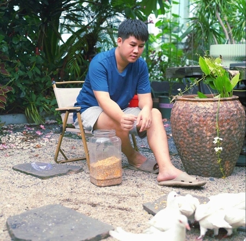 Cận cảnh khu vườn "trong mơ", được đầu tư hơn 3 tỷ đồng tr&ecirc;n s&acirc;n thượng tầng 30 tại Hưng Y&ecirc;n- Ảnh 8.