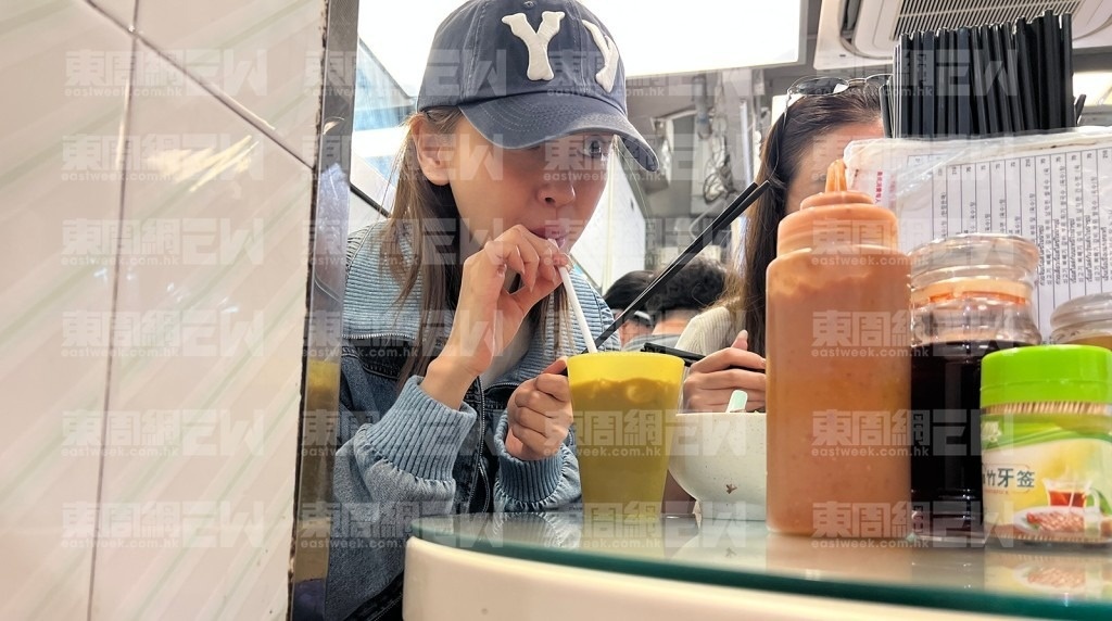 Angelababy cũng c&oacute; ng&agrave;y n&agrave;y: Sa s&uacute;t đến mức phải livestream b&aacute;n h&agrave;ng gi&aacute; rẻ, sống bằng những bữa cơm lề đường- Ảnh 4.