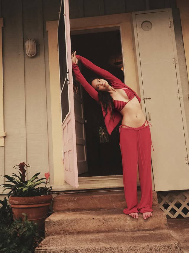 Jennie - Lisa khoe d&aacute;ng nghẹt thở, Jisoo v&agrave; Ros&eacute; ở đ&acirc;u trong đường đua?- Ảnh 5.