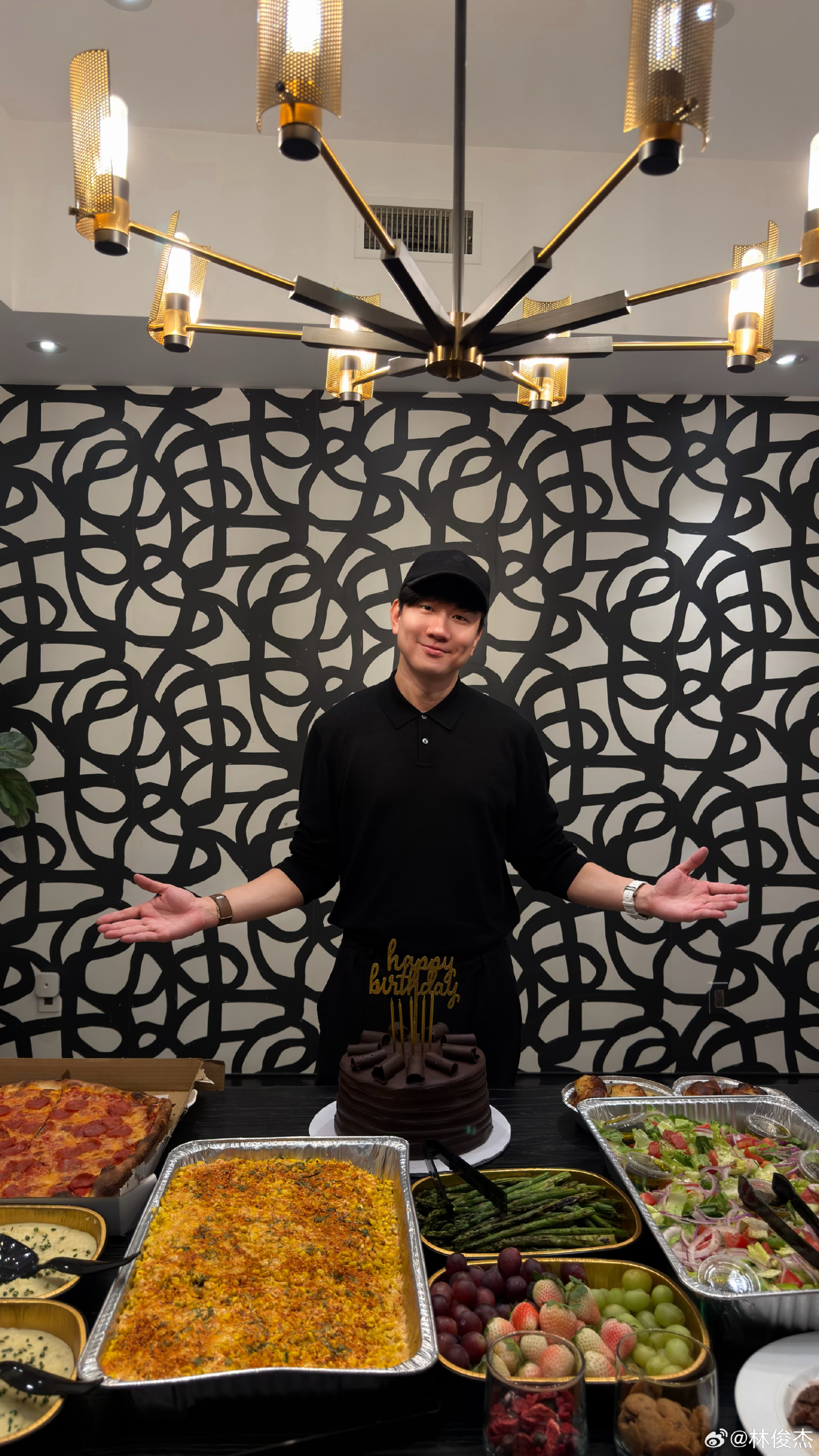 Sốc với tin thiếu gia số 1 showbiz &ldquo;đ&aacute;&rdquo; thi&ecirc;n kim tiểu thư k&eacute;m 21 tuổi sau 2 th&aacute;ng c&ocirc;ng khai y&ecirc;u- Ảnh 1.