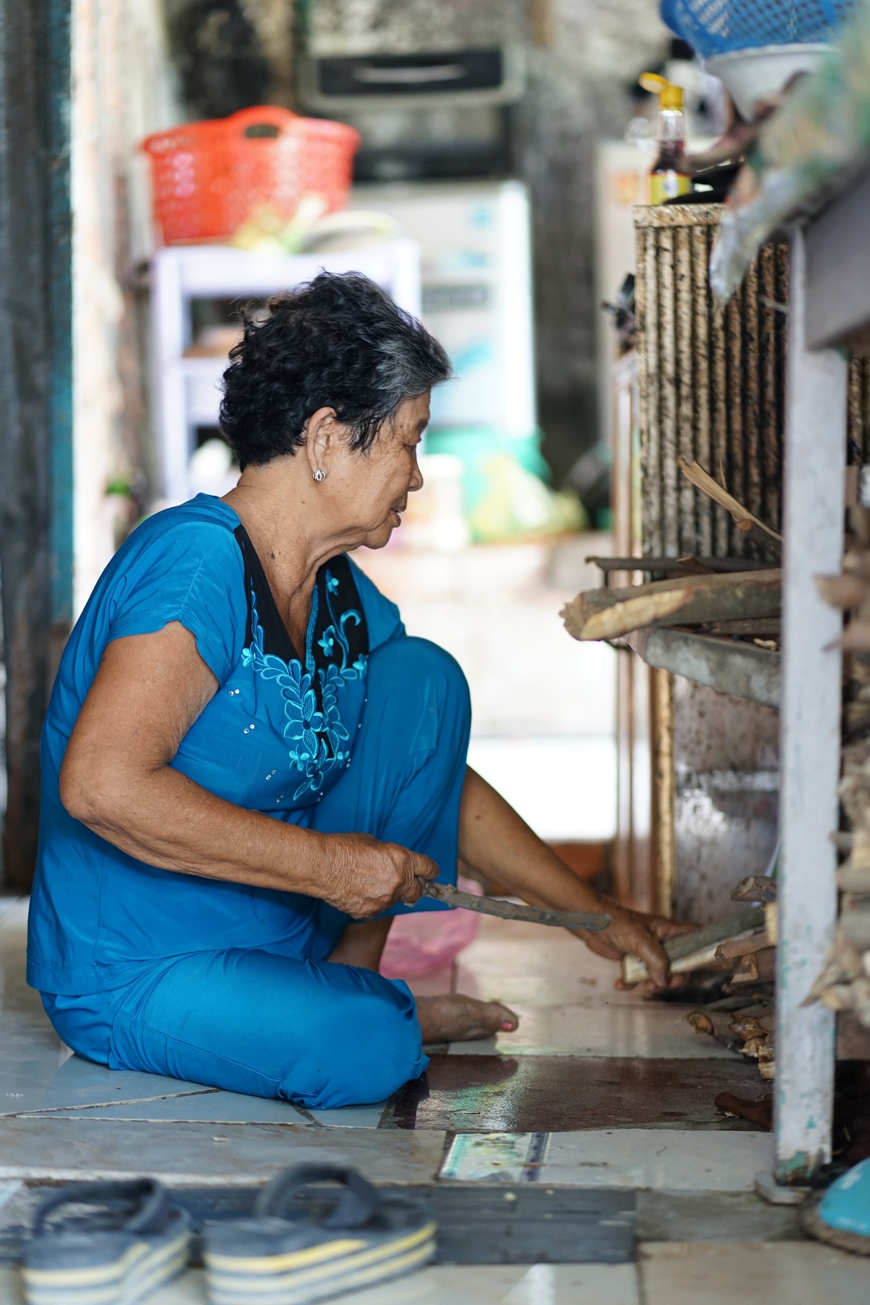 Về An Giang gặp nam sinh trong clip 27 triệu view g&acirc;y sốt: Lớn l&ecirc;n từ mất m&aacute;t v&agrave; &ldquo;bản giao k&egrave;o 10 năm&rdquo; với b&agrave; nội- Ảnh 4.