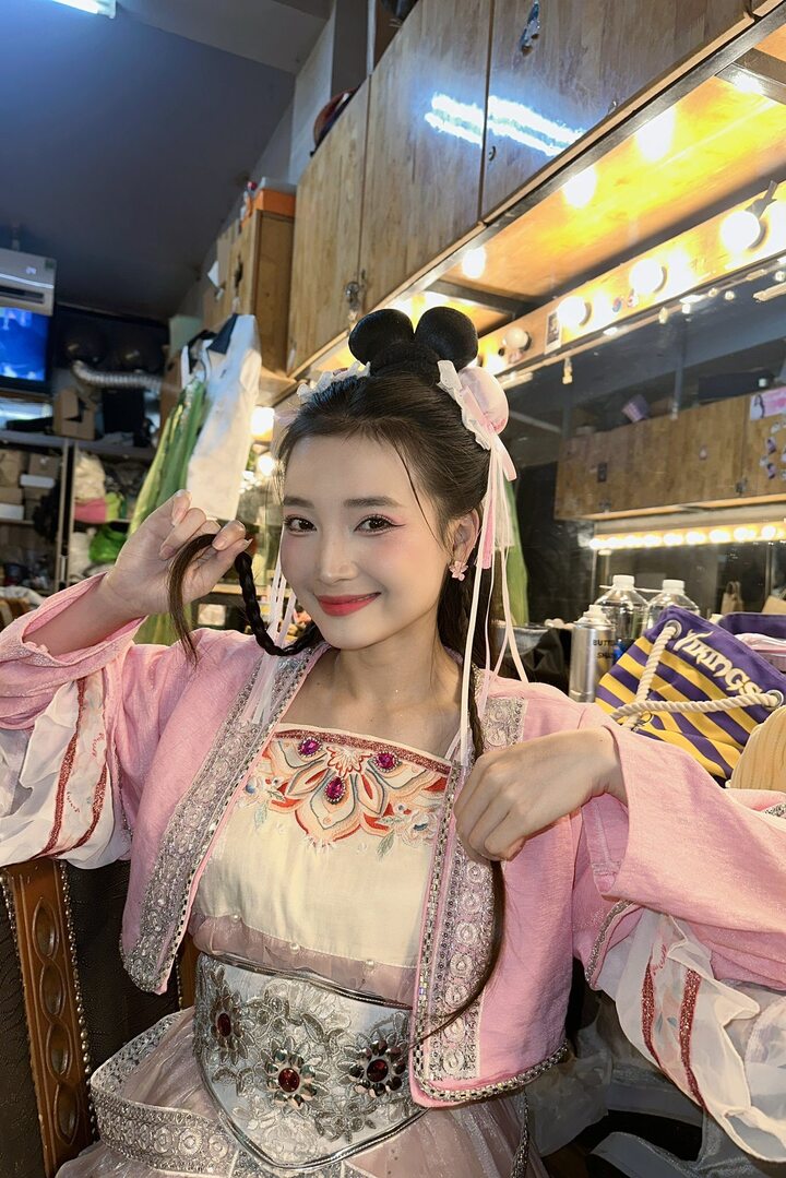 Sắc v&oacute;c nữ diễn vi&ecirc;n đ&oacute;ng cảnh g&acirc;y &aacute;m ảnh trong "Quỷ nhập tr&agrave;ng 2"- Ảnh 6.