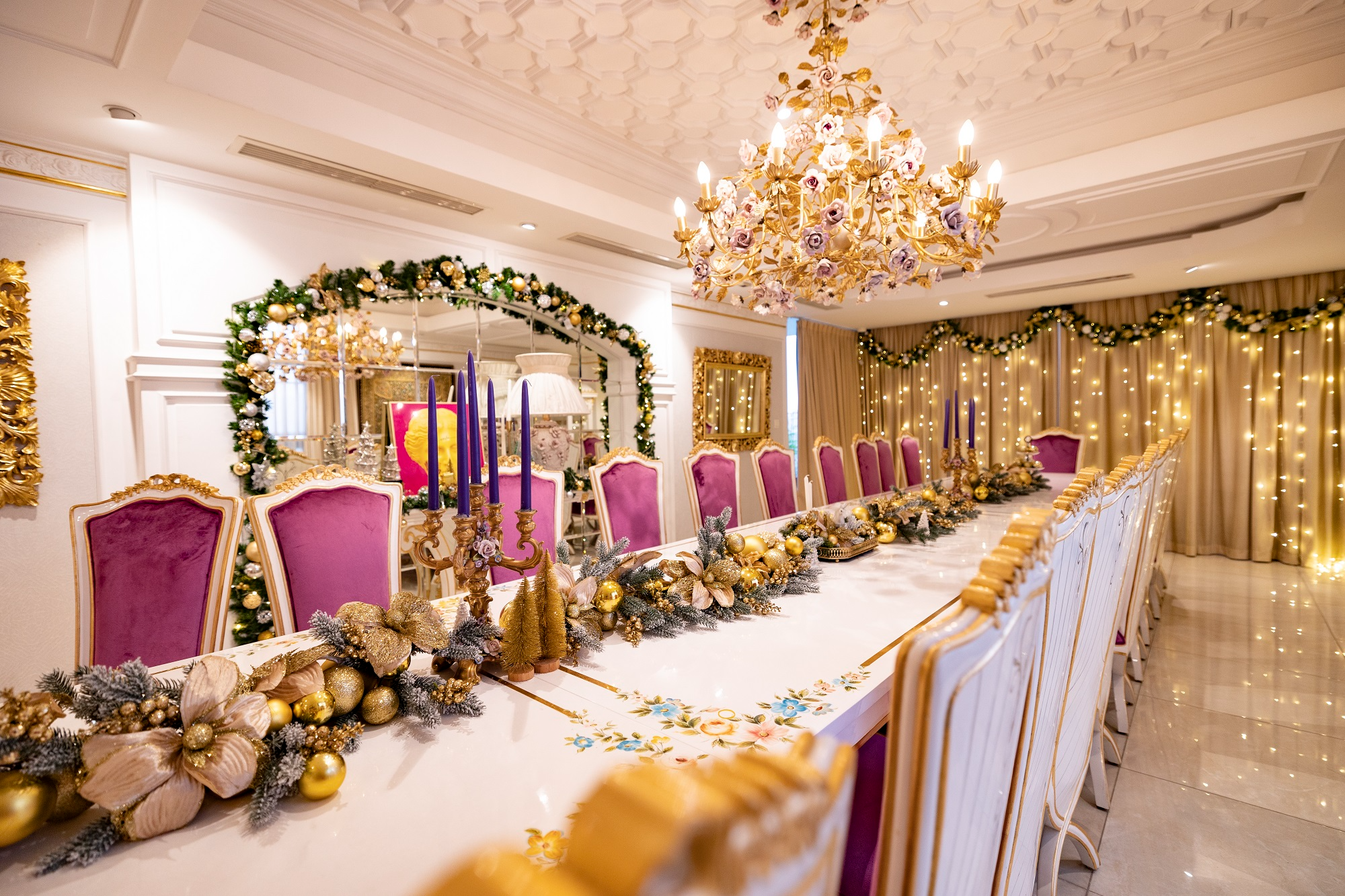 Cuộc sống sang chảnh của hội "ph&uacute; b&agrave;" Vbiz: Huyền Baby ở biệt thự 100 tỷ, Ngọc Thanh T&acirc;m sống trong "cung điện" đập th&ocirc;ng 6 căn- Ảnh 12.