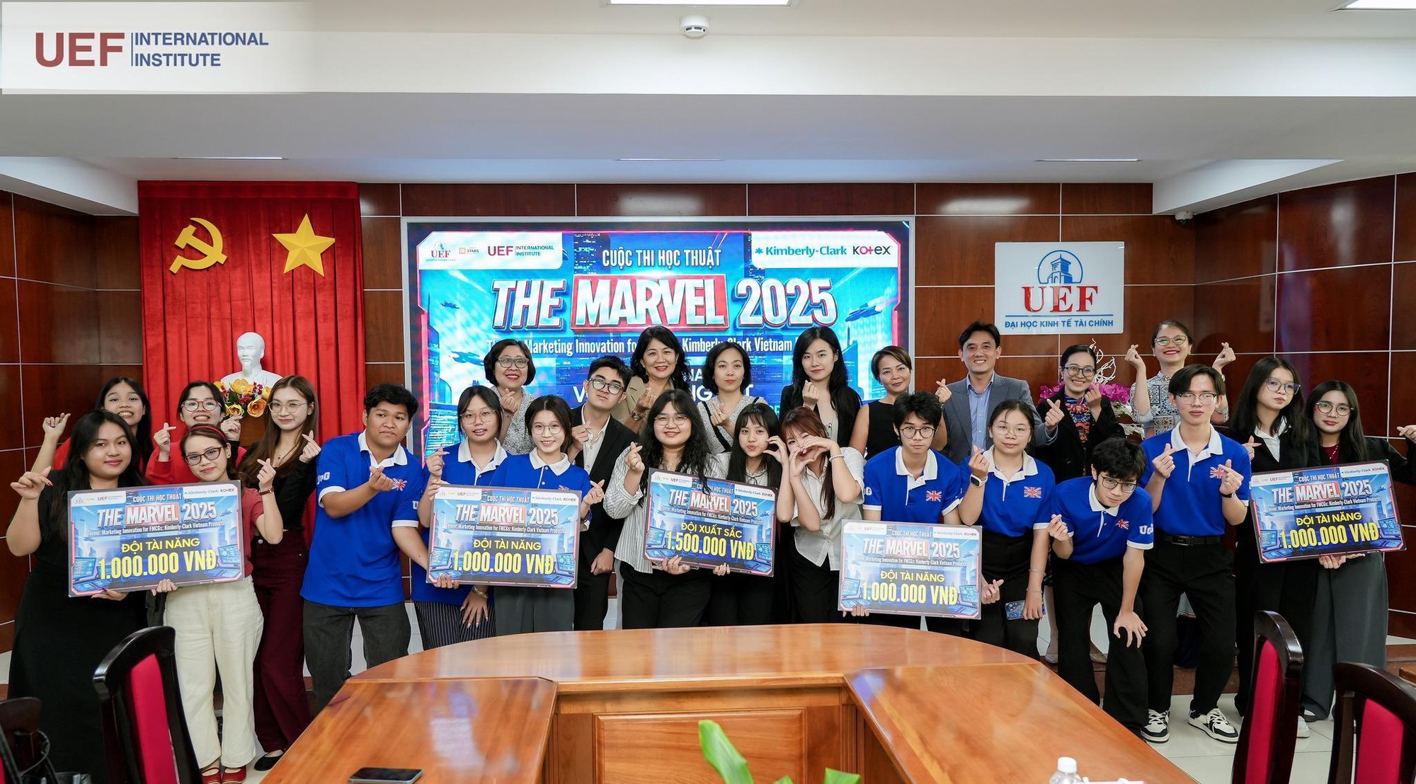 Cử nhân Anh Quốc Gloucestershire Vietnam: Từ học thực tiễn đến sự nghiệp toàn cầu- Ảnh 1. Cử nhân Anh Quốc Gloucestershire Vietnam: Từ học thực tiễn đến sự nghiệp toàn cầu- Ảnh 1.