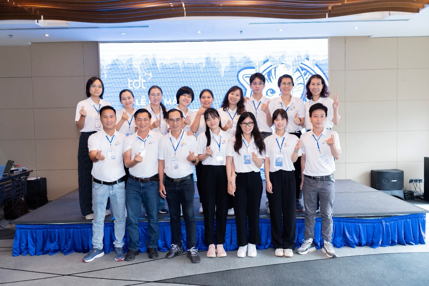 Thú cưng giờ là “con cưng”: Hành trình 20 năm thay đổi cách người Việt chăm sóc chó mèo- Ảnh 1. Thú cưng giờ là “con cưng”: Hành trình 20 năm thay đổi cách người Việt chăm sóc chó mèo- Ảnh 1.