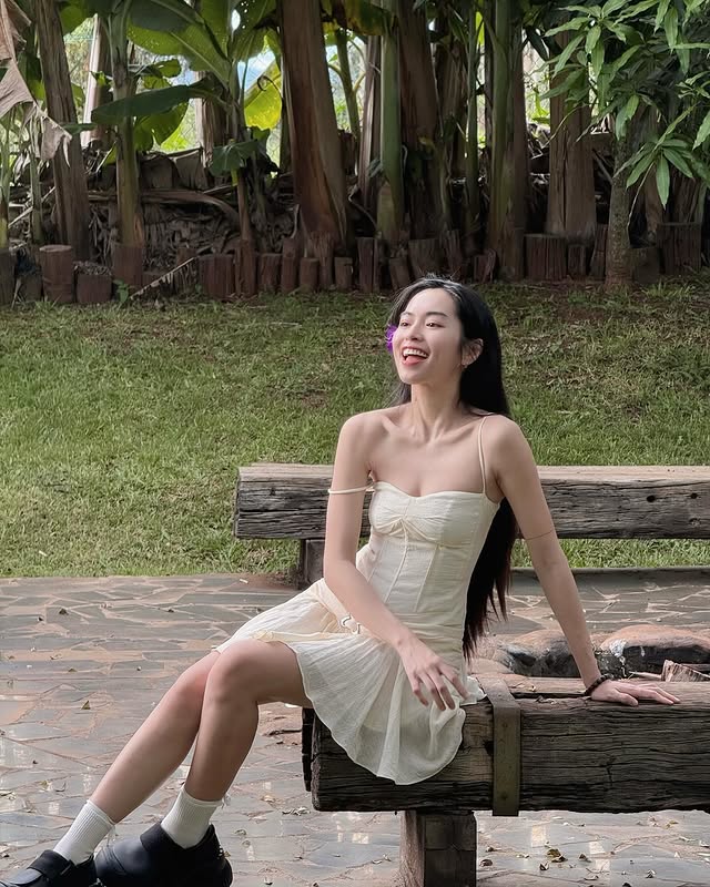 Mỹ nh&acirc;n Vbiz 31 tuổi mặt "b&uacute;ng ra sữa", style s&agrave;nh điệu đẹp như "s&aacute;ch mẫu"- Ảnh 19.