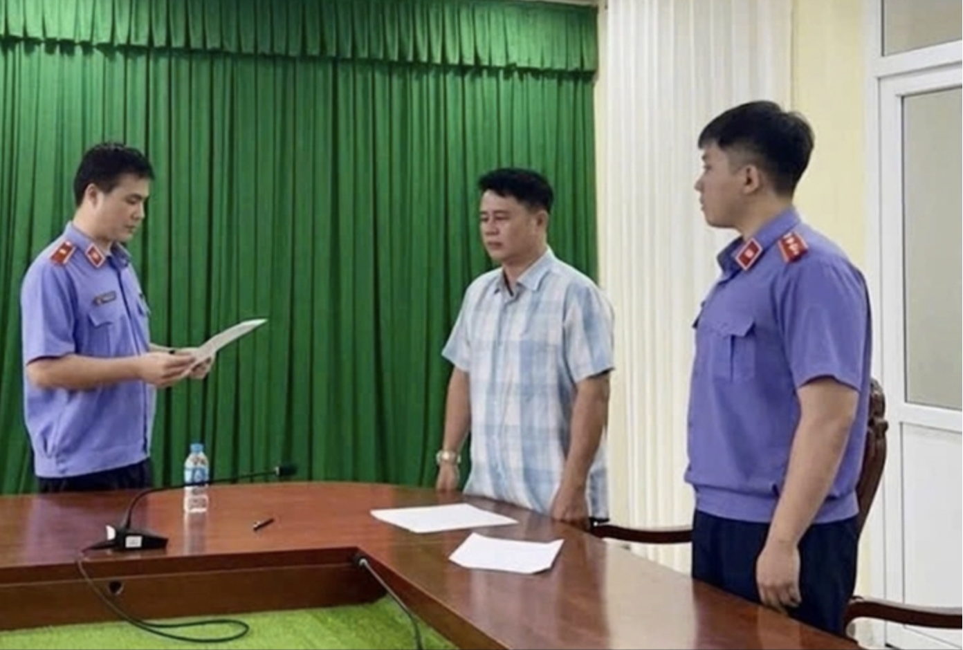 Toàn cảnh vụ nữ sinh tử vong và 2 cựu cán bộ công an ở Vĩnh Long bị bắt- Ảnh 4. Toàn cảnh vụ nữ sinh tử vong và 2 cựu cán bộ công an ở Vĩnh Long bị bắt- Ảnh 4.