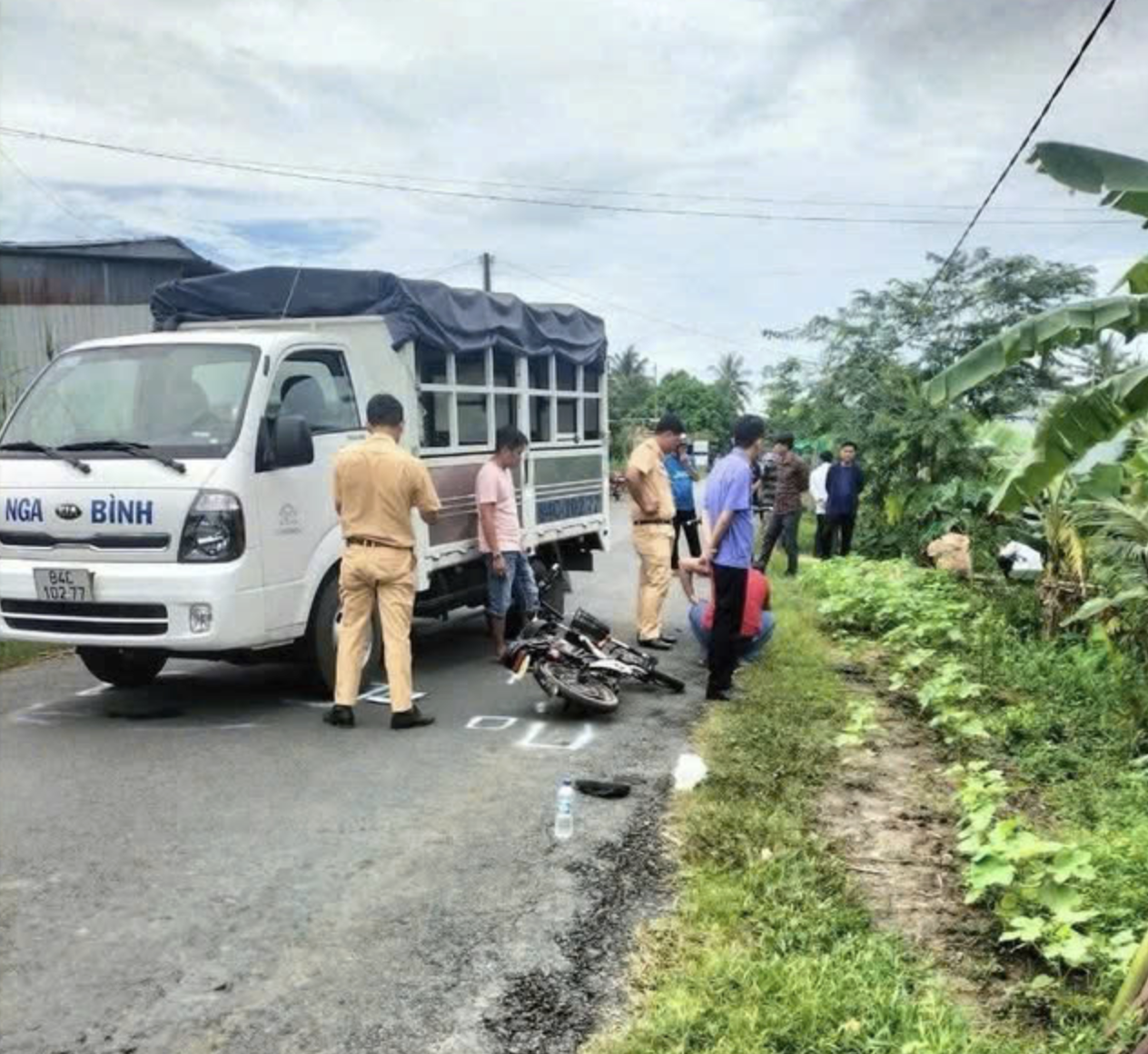 Toàn cảnh vụ nữ sinh tử vong và 2 cựu cán bộ công an ở Vĩnh Long bị bắt- Ảnh 1. Toàn cảnh vụ nữ sinh tử vong và 2 cựu cán bộ công an ở Vĩnh Long bị bắt- Ảnh 1.
