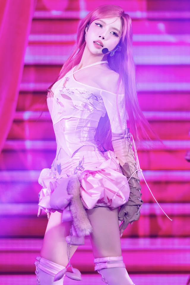 Trang Ph&aacute;p tuổi 37 vẫn trẻ như g&aacute;i 18: Ăn uống nạp collagen, chăm ch&uacute;t nội tiết thế n&agrave;y th&igrave; bảo sao "đ&oacute;ng băng tuổi t&aacute;c"!- Ảnh 9.