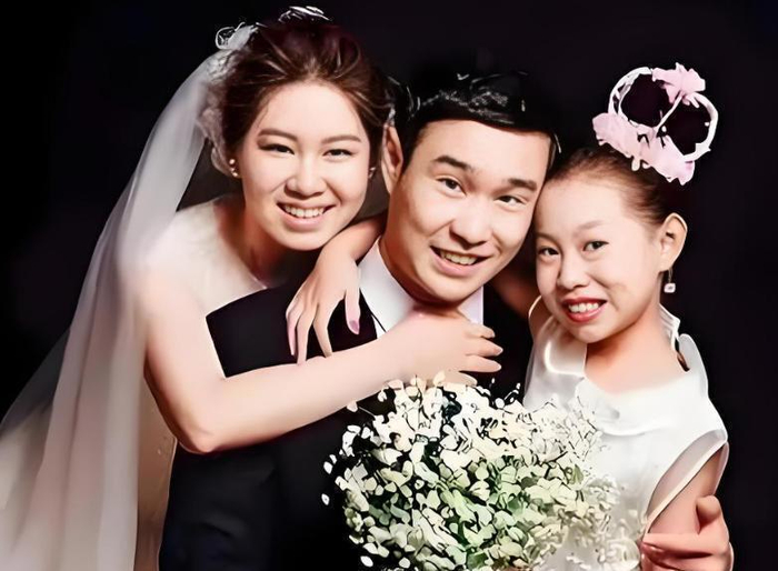 &Aacute;i nữ xấu nhất showbiz &ecirc; chề b&aacute;n được 65 bản album, đổi đời nhờ 1 ca kh&uacute;c bị đem ra l&agrave;m tr&ograve; đ&ugrave;a- Ảnh 1.