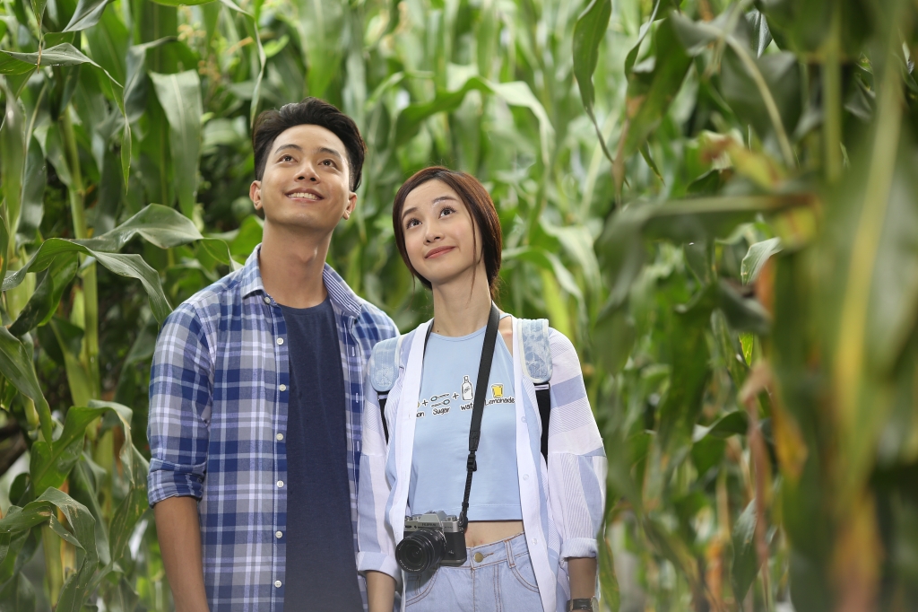 C&ocirc; d&acirc;u x&aacute;ch v&aacute;y đi tr&ecirc;n phố cũng hot rần rần, ho&aacute; ra l&agrave; mỹ nh&acirc;n Việt duy nhất được b&aacute;o H&agrave;n tung h&ocirc; "t&igrave;nh đầu quốc d&acirc;n"- Ảnh 5.