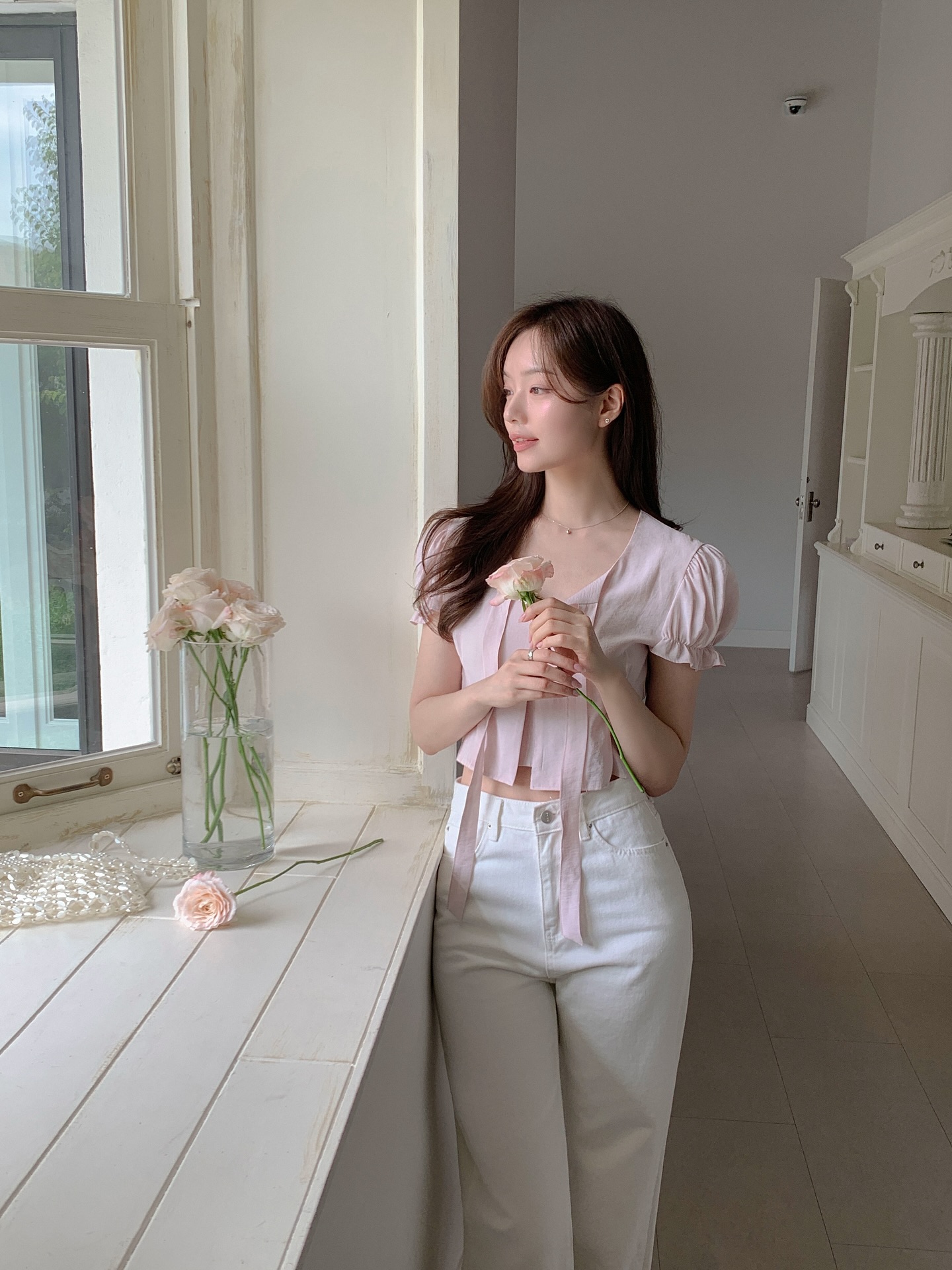 5 c&ocirc;ng thức mặc đồ m&ugrave;a h&egrave; cực kỳ trẻ trung, gi&uacute;p chị em hack tuổi xuất sắc- Ảnh 3.