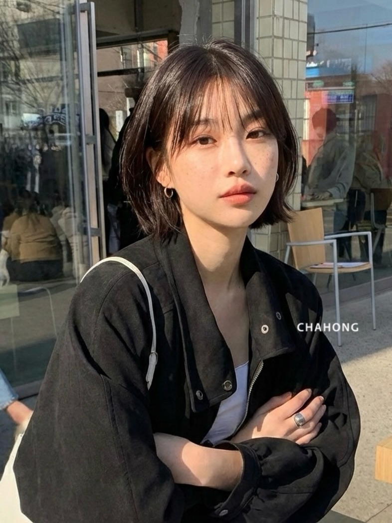 Kh&ocirc;ng cần nhuộm m&agrave;u, 5 xu hướng t&oacute;c đen h&egrave; 2026 sẽ gi&uacute;p diện mạo của chị em trẻ trung v&agrave; rất thanh lịch- Ảnh 7.