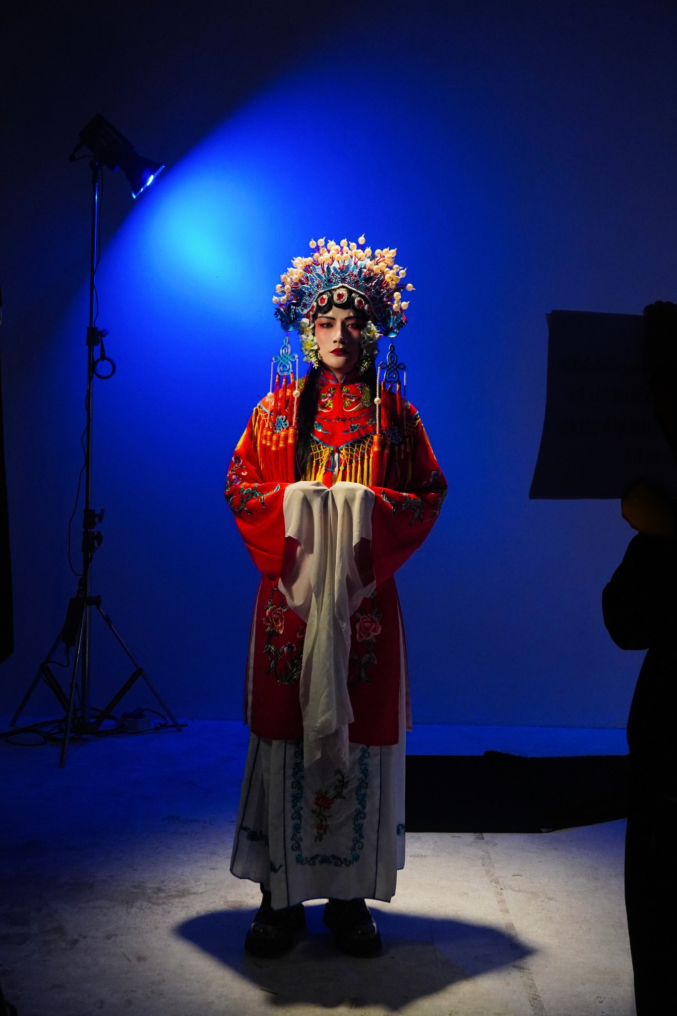 Dược Sĩ Tiến đ&atilde; l&agrave;m g&igrave; với khu&ocirc;n mặt của m&igrave;nh?- Ảnh 4.