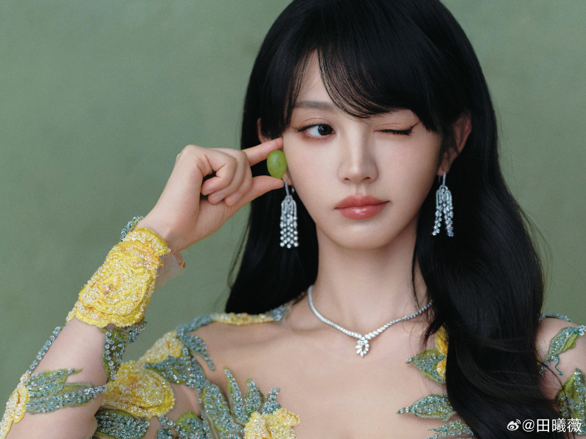 Nữ ch&iacute;nh phim Trục Ngọc: Mặt b&uacute;p b&ecirc; body bốc lửa nhưng drama rợp trời, mang tiếng 