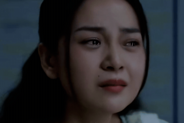 Việt Nam mới c&oacute; 1 nữ ho&agrave;ng nước mắt đẹp nao l&ograve;ng: Biến nỗi buồn th&agrave;nh kiệt t&aacute;c, rơi giọt n&agrave;o rung động giọt đ&oacute;- Ảnh 4.