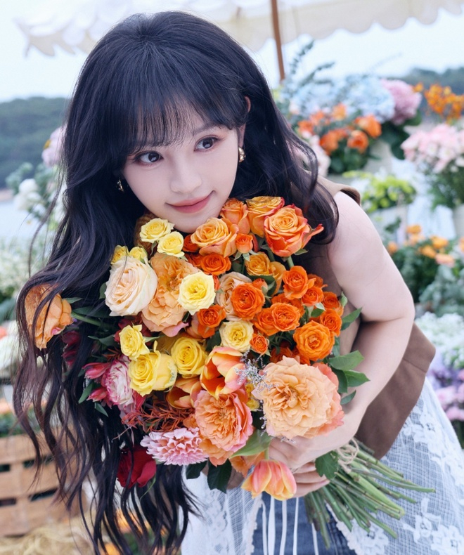 Nữ ch&iacute;nh phim Trục Ngọc: Mặt b&uacute;p b&ecirc; body bốc lửa nhưng drama rợp trời, mang tiếng 