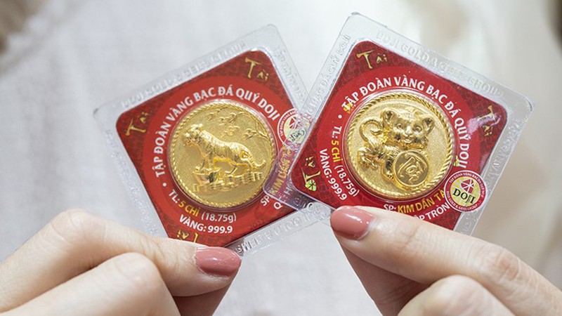 Mua v&agrave;ng tặng mẹ, c&ocirc; g&aacute;i gặp phản ứng kh&ocirc;ng ngờ: &ldquo;Lẽ n&agrave;o 1 ph&acirc;n v&agrave;ng kh&ocirc;ng phải l&agrave; tiền hay sao?&rdquo;- Ảnh 2.